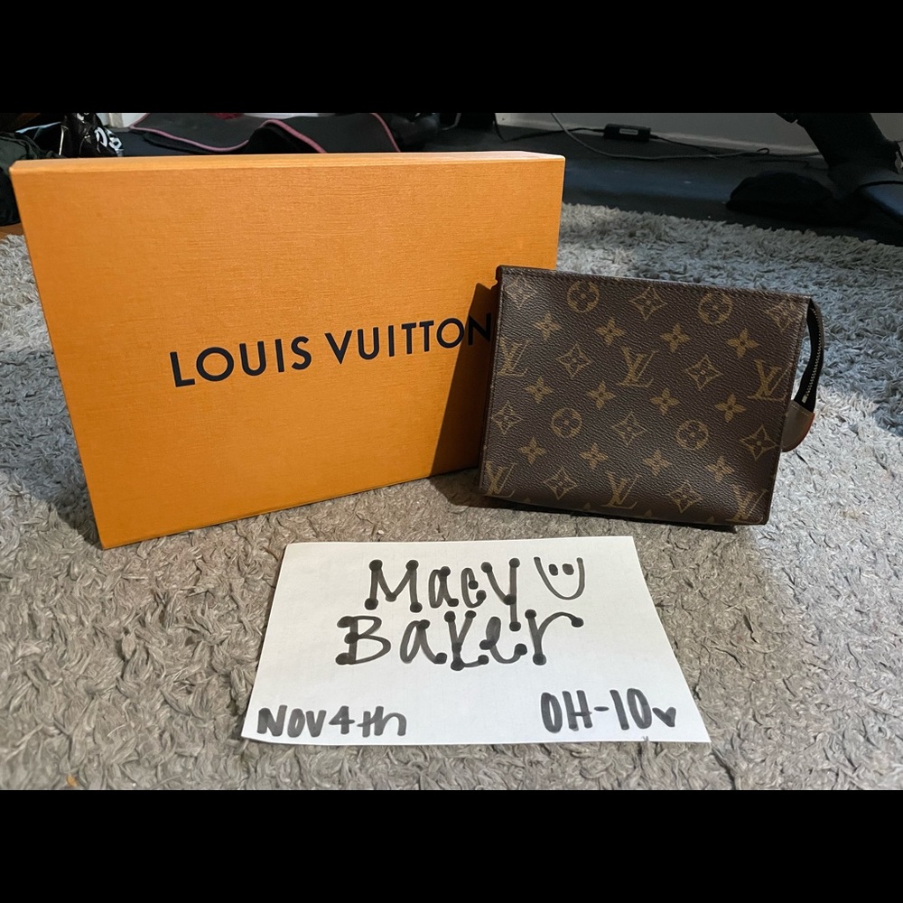 Louis Vuitton Toiletry Pouch 19 Brand New